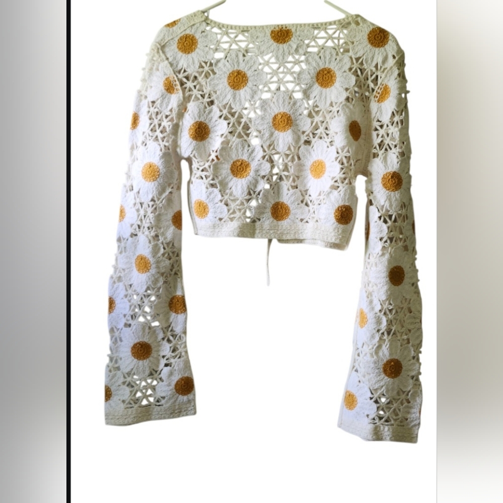 Moon & Madison Cream Long Sleeve Tie Front Crop Blouse - Picture 2 of 9